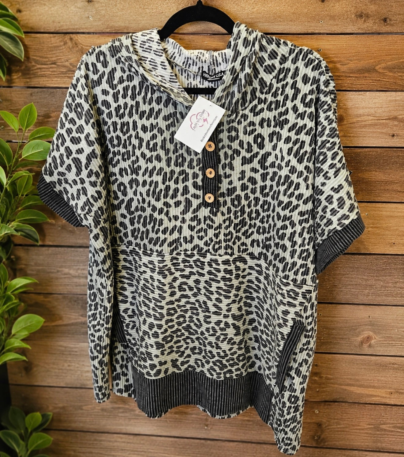 Curvy Leopard Weekend Hoodie