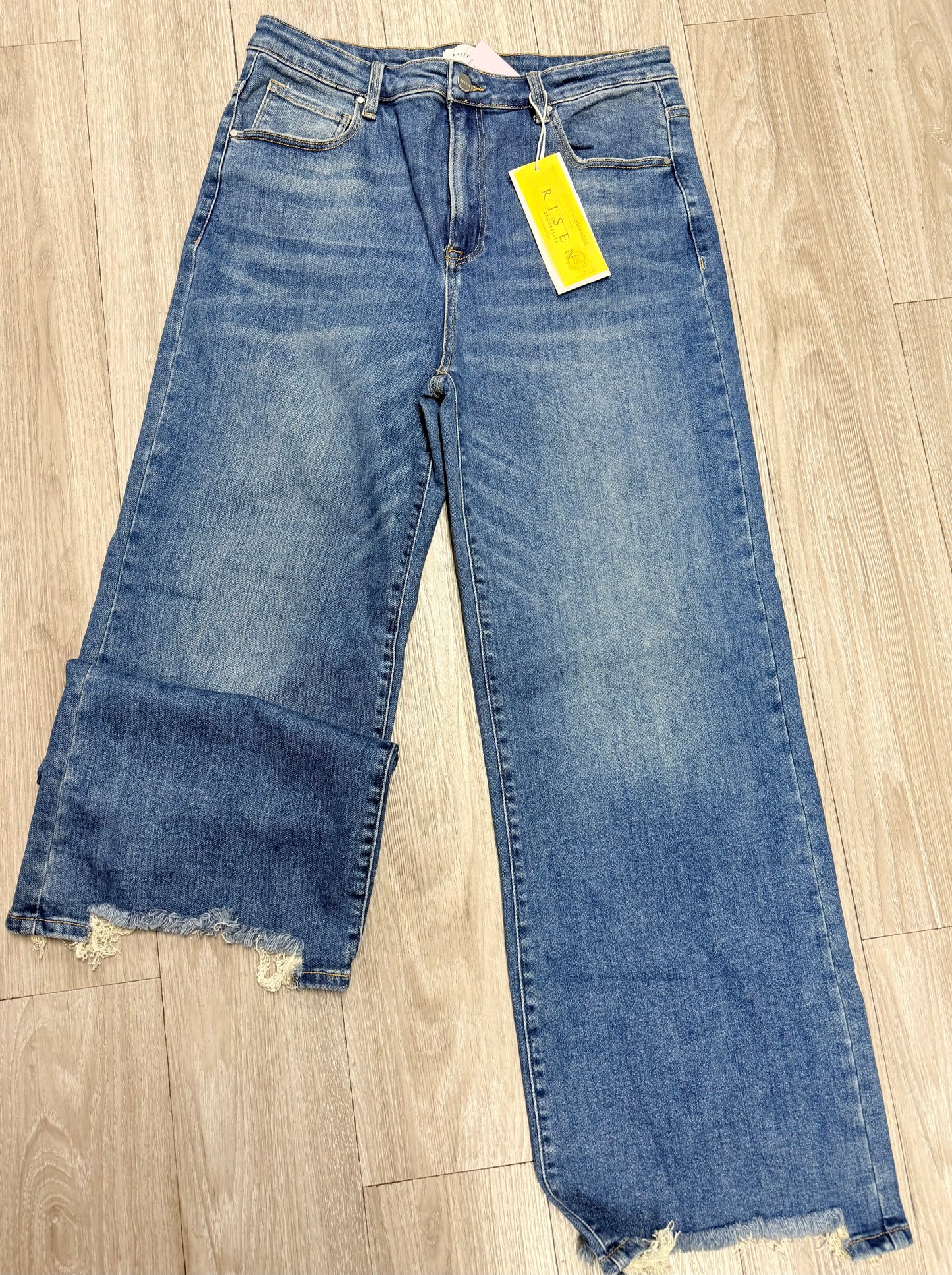 Risen Curvy Janie Jeans