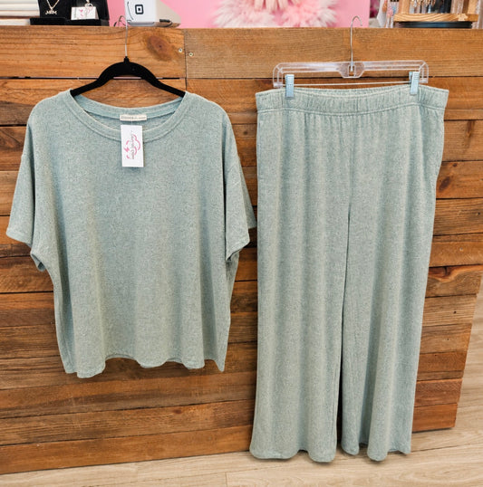 Curvy Pants Set