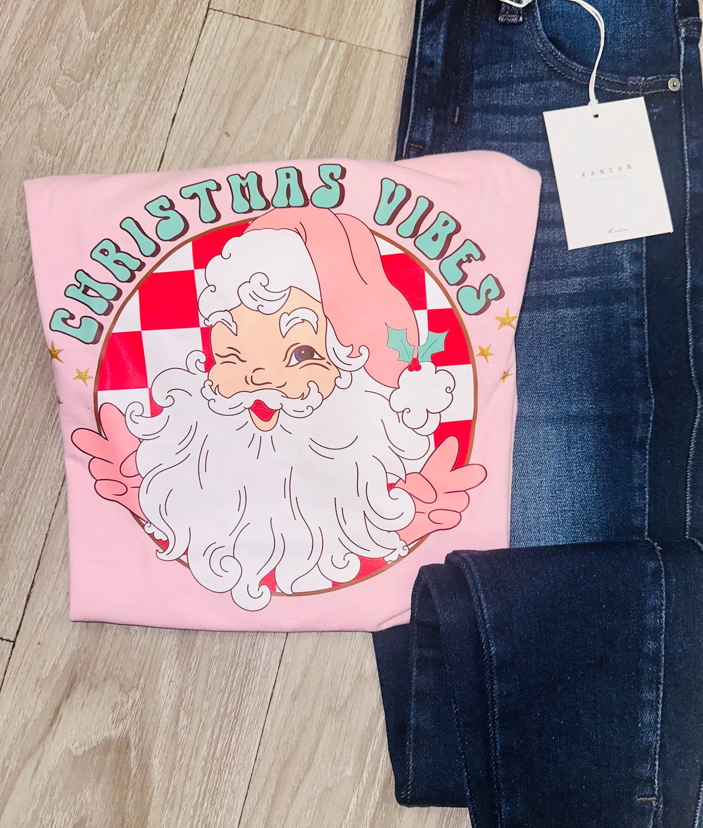 Santa Vibin' Tee