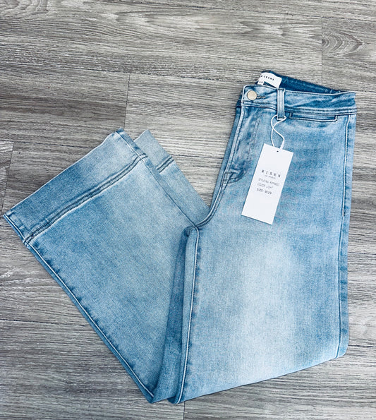 Risen Crop Jeans