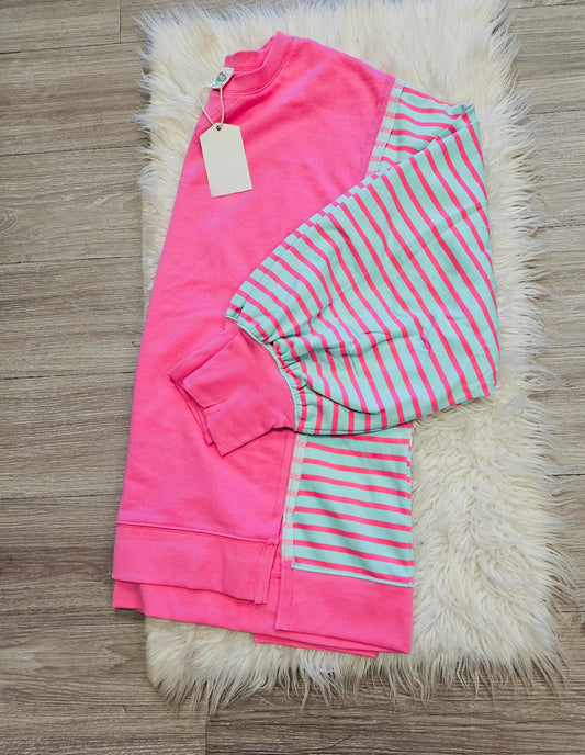 Curvy Striped Sweatshirt