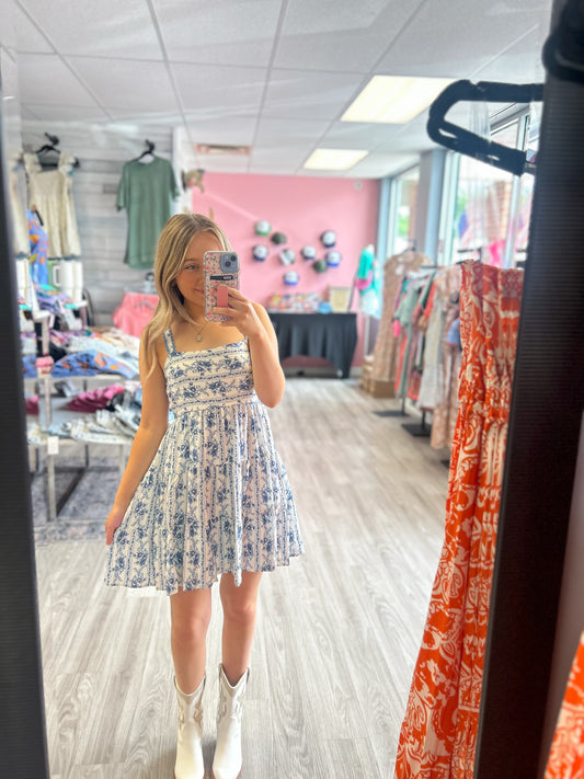 Show-Down Vintage Floral Dress